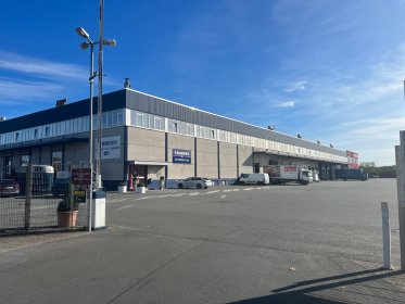 gebäude Eingang Thomsen